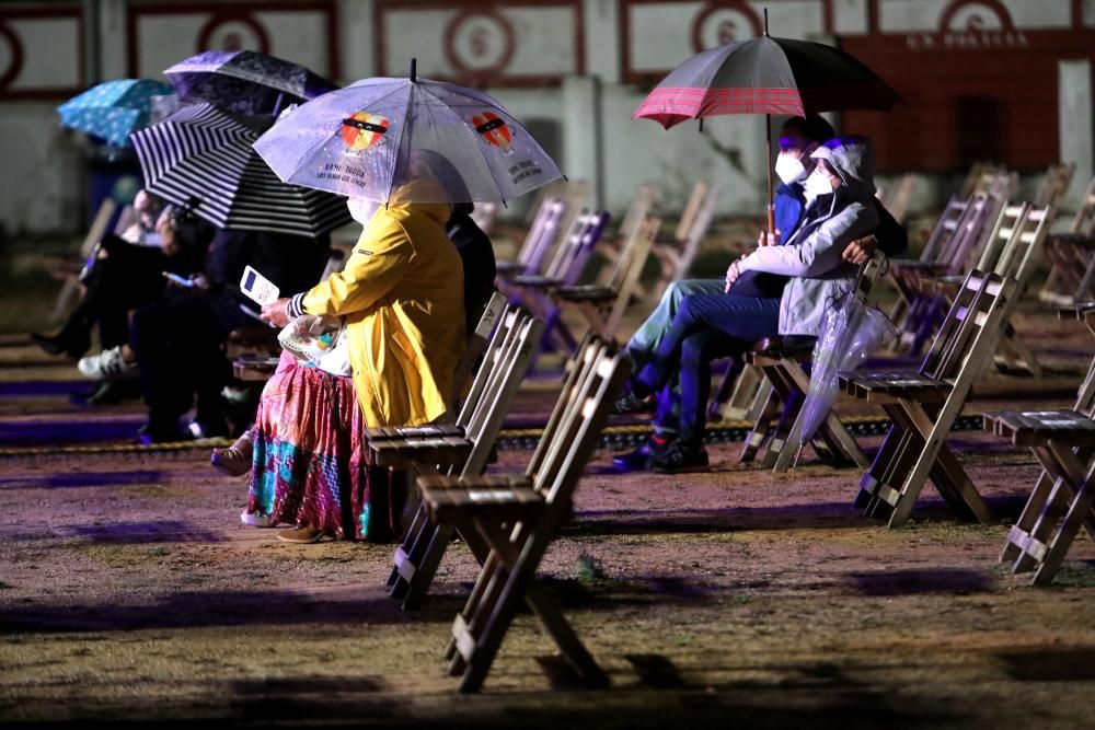 Marta Sánchez suspende por la lluvia su concierto