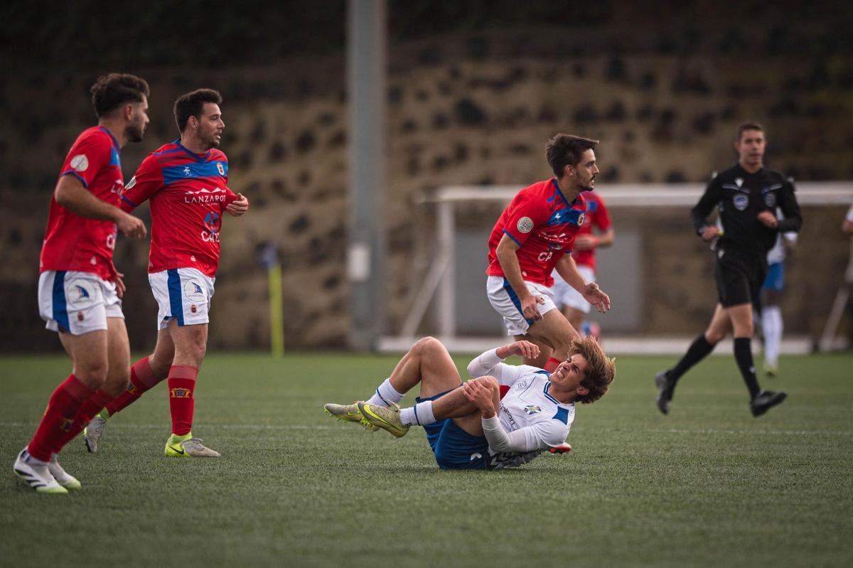 Partido de Tercera RFEF CD Tenerife C-UD Lanzarote Partido de Tercera RFEF CD Tenerife C-UD Lanzarote