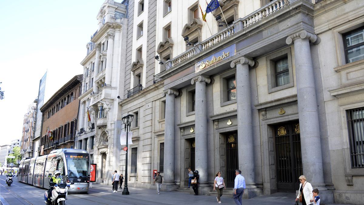 En un desaparecido palacio donde hoy hay un banco estaba la &#039;Corte&#039; francesa.