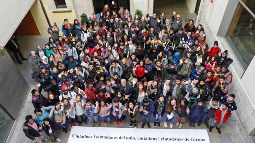 Ensenyament Girona dona la benvinguda a 139 joves nouvinguts