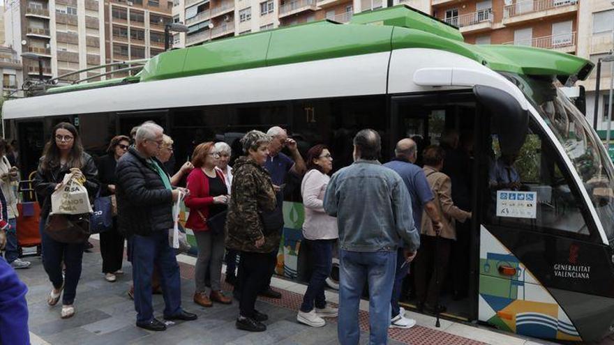 El Ayuntamiento de Castelló refuerza el bus urbano con tres líneas nocturnas para fiestas