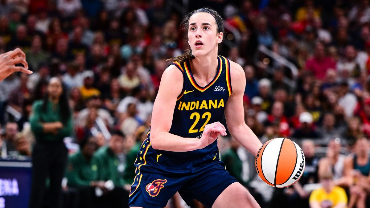 Caitlin Clark batió el récord de asistencias de una novata en la WNBA (232)