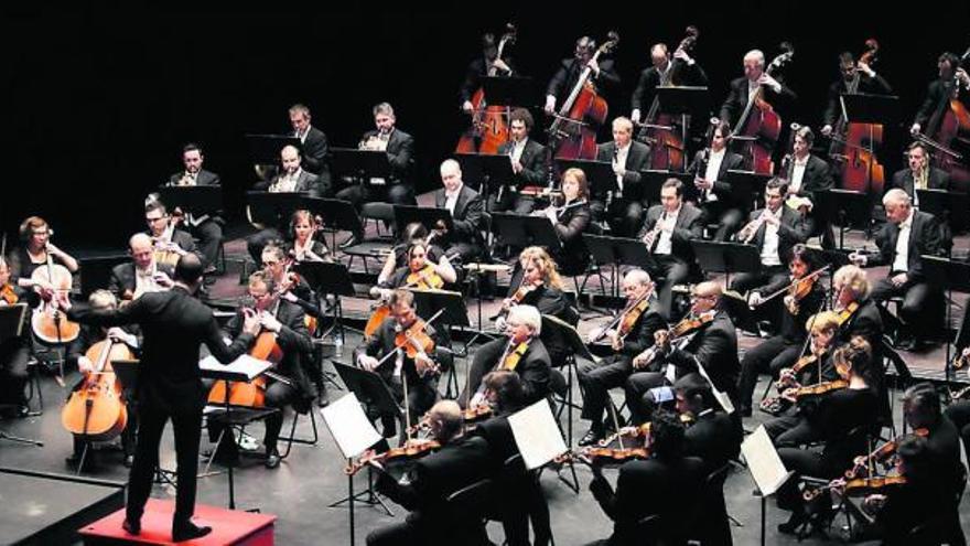 La Orquesta Sinfónica del Principado, ayer, en el Jovellanos.