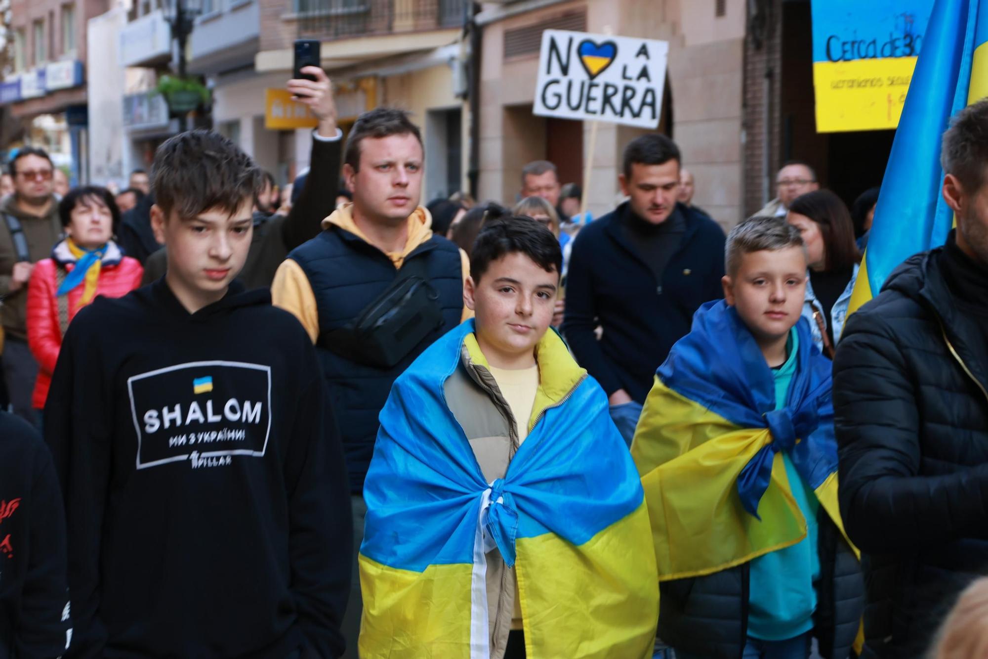 Cientos de castellonenses se manifestan por la paz en Ucrania