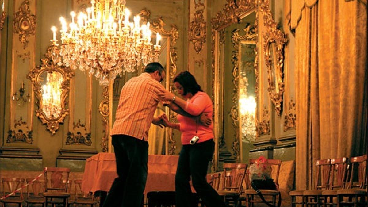 Un palacio en la fábrica de seda