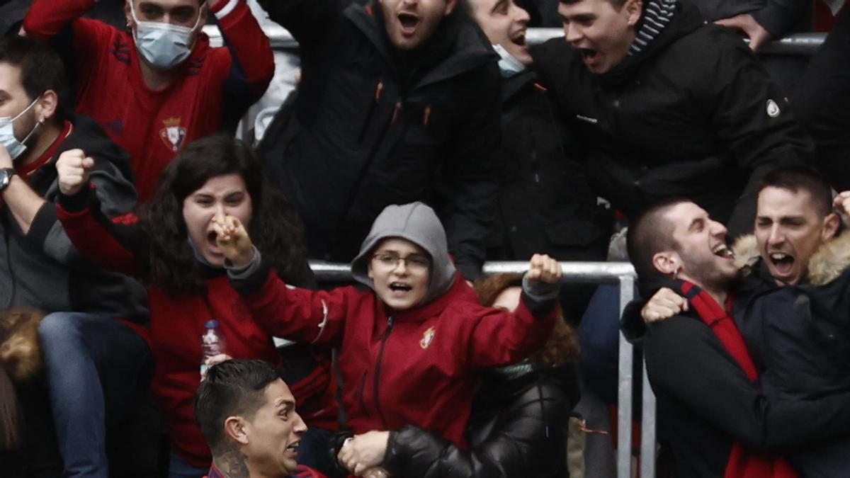 Chimy Ávila celebra su gol ante el Villarreal.