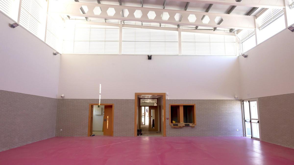 Instalaciones de gimnasio del nuevo Colegio Amanecer