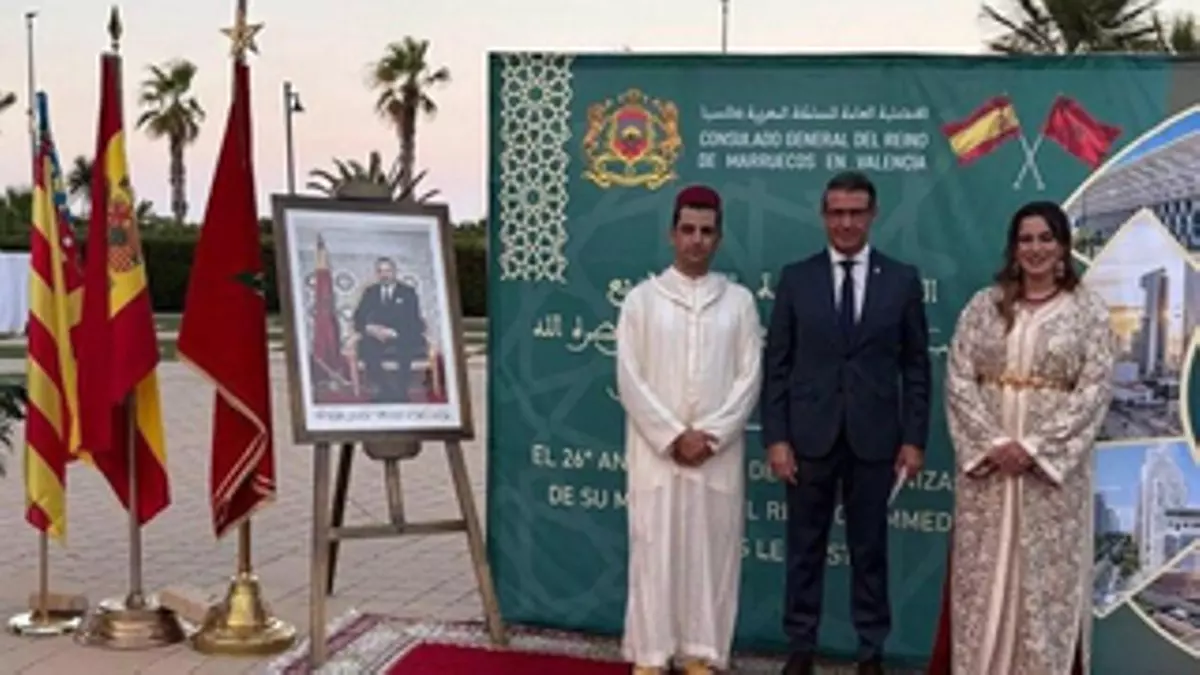 Marruecos homenajea al alcalde de Almussafes por acoger a sus voluntarios durante la dana