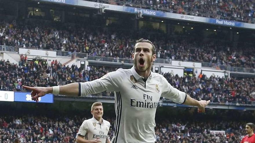 Gareth Bale celebra el segundo gol del Real Madrid. // Efe