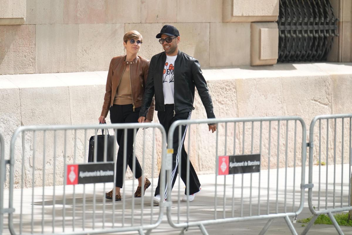 Comparecencia semanal de Dani Alves en la Audiencia de Barcelona