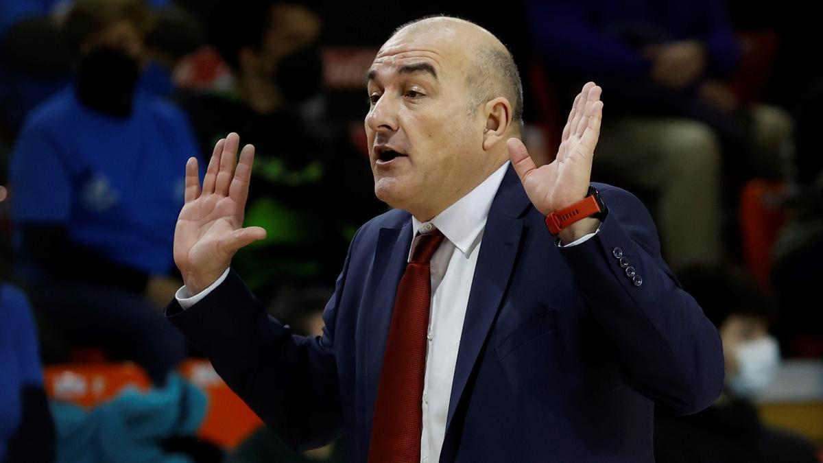 Jaume Ponsarnau, durante el partido en Fuenlabrada.