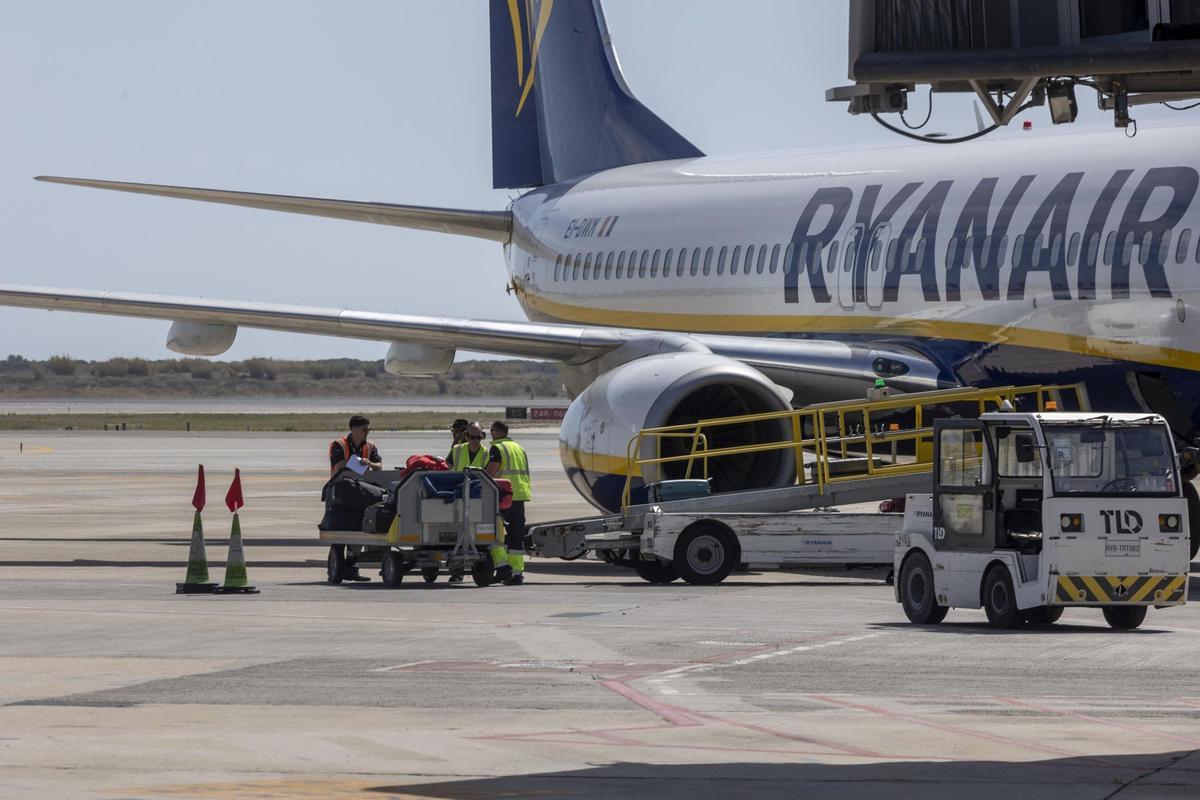 La T2 del aeropuerto de El Prat renueva la gestión de los equipajes para ganar seguridad.