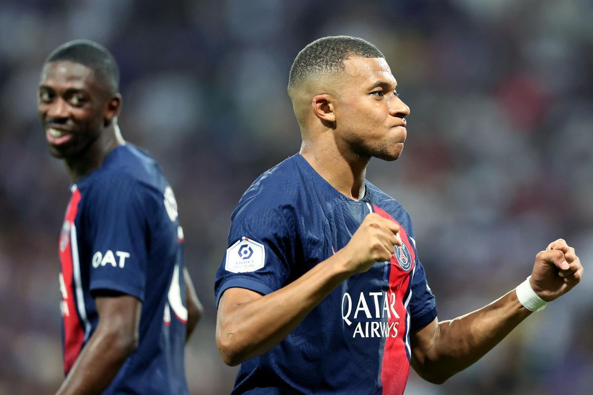 Mbappé celebra un gol con el PSG