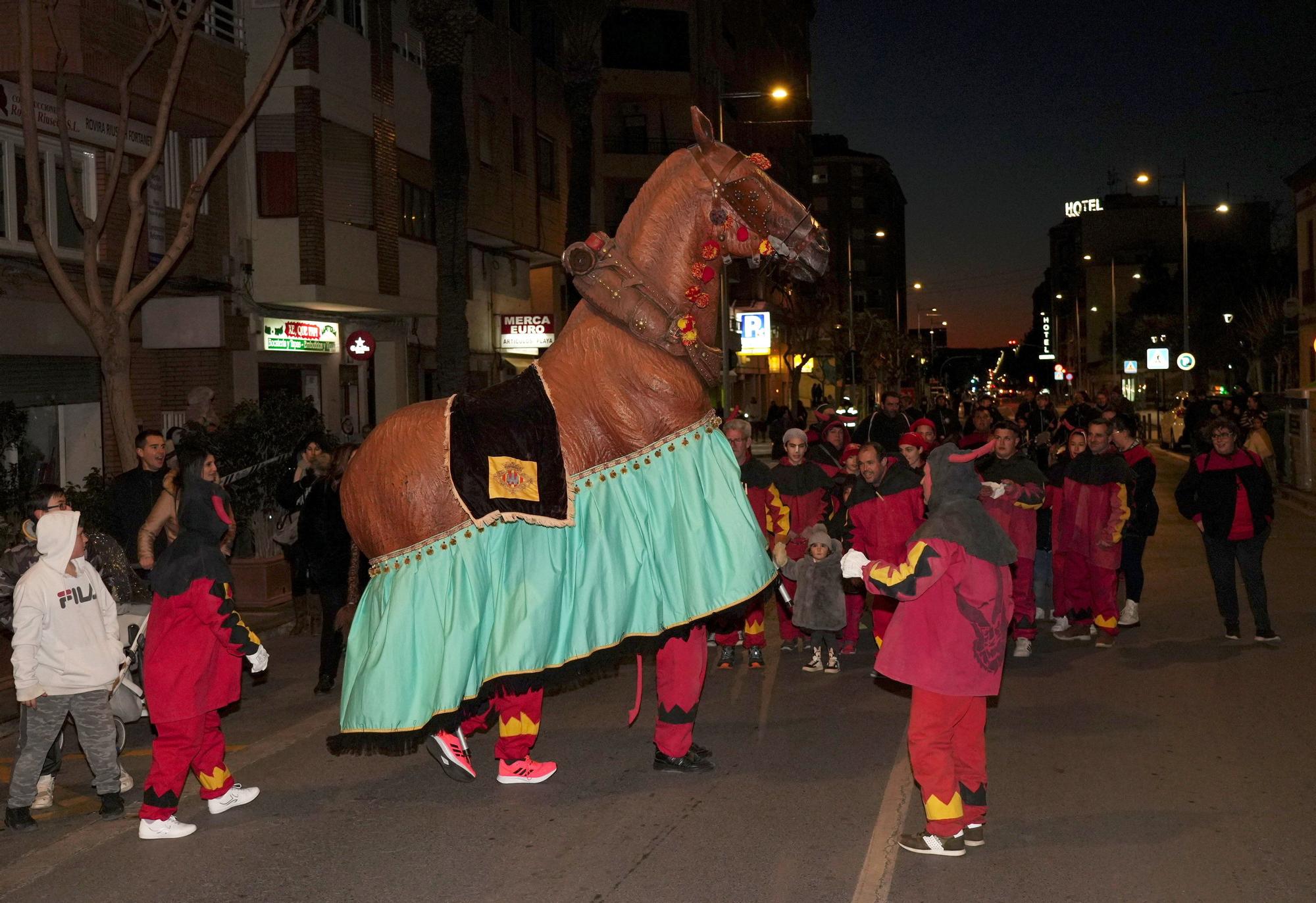 Las mejores imágenes del bestiari por Sant Antoni en el Grau