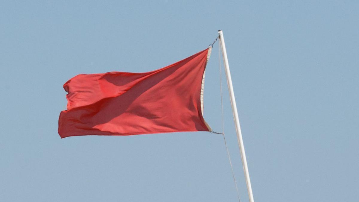 Bandera roja.