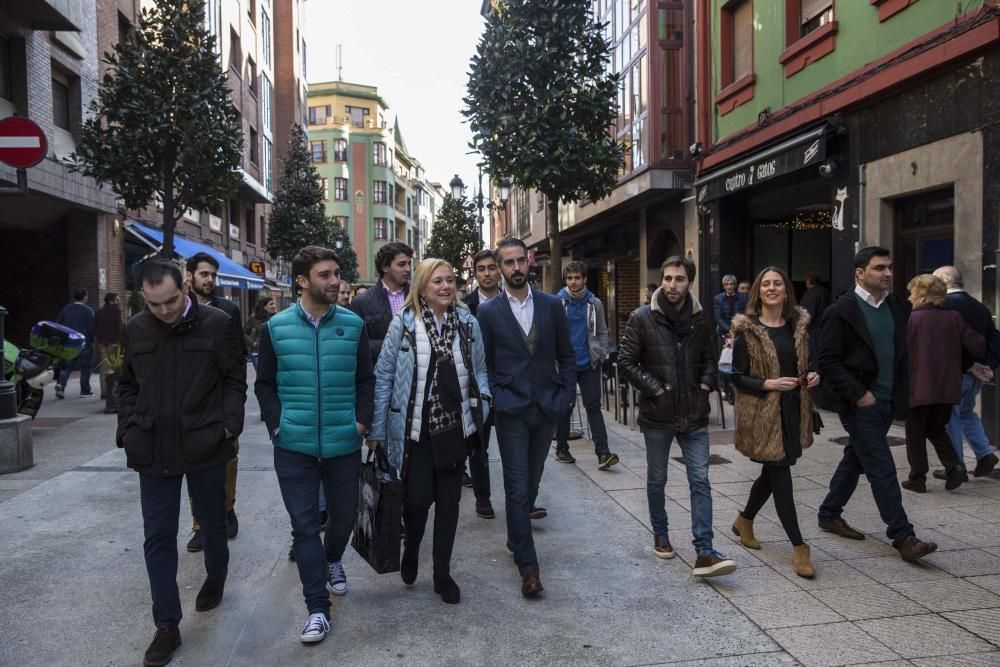 Presentación de los avales para optar al liderazgo del PP asturiano