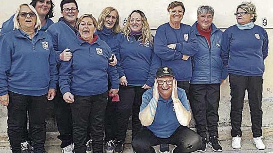 Equipo del Son Busquets A de Primera Femenina.