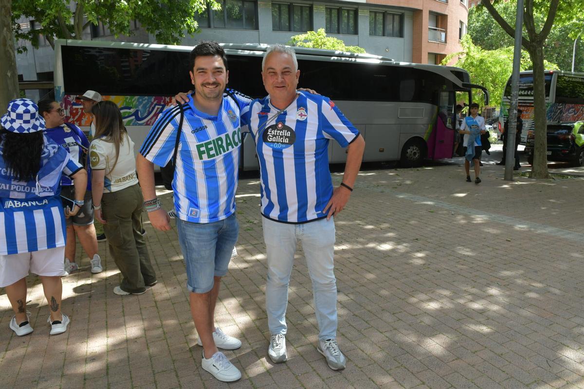 Miles de aficionados coruñeses inundan las calles vallisoletanas Miles de aficionados coruñeses inundan las calles vallisoletanas