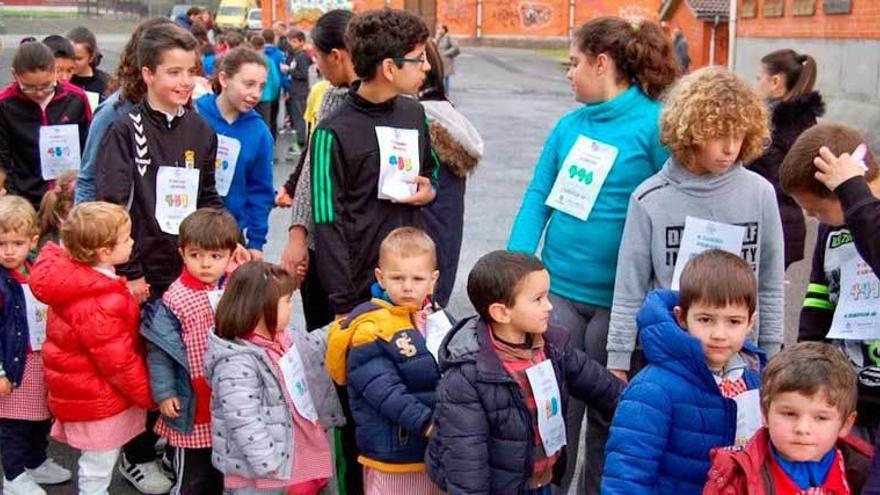 Los escolares del colegio de Lugo recaudan 1.500 euros y los donan a la Asociación Galbán y a Cáritas