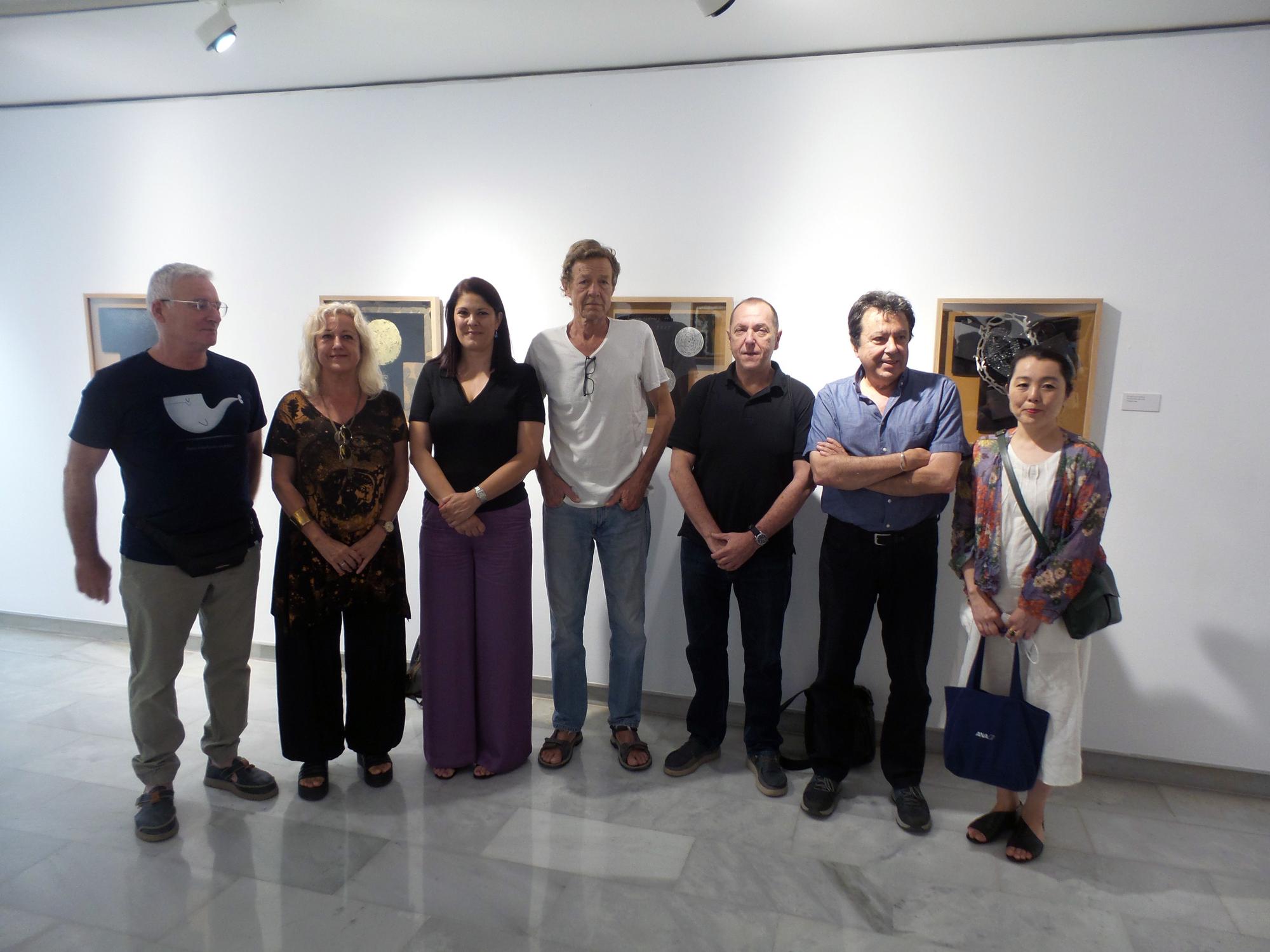 Exposición 'Tesoros sobre seda', en el Archivo Municipal de Málaga