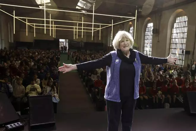 Mary-Claire King, “Princesa de Asturias” de Investigación 2025, responde las preguntas de 500 escolares en Oviedo