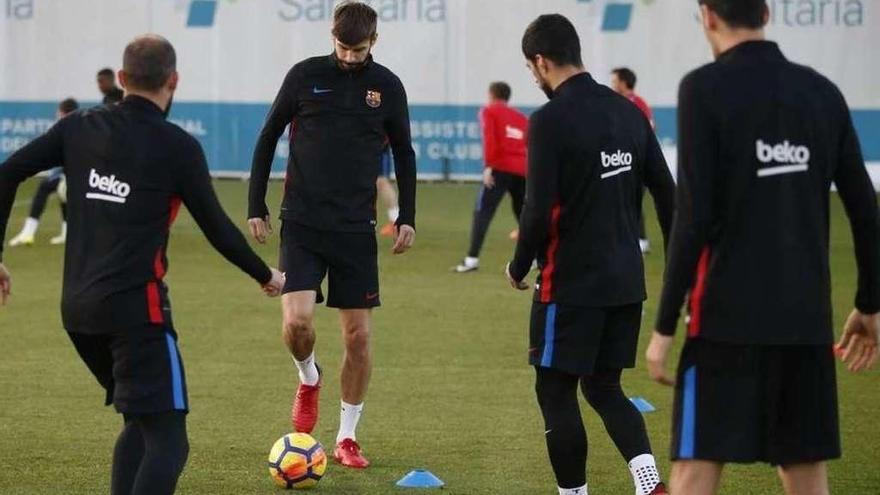 Piqué ha sido convocado para jugar esta noche en Valencia.