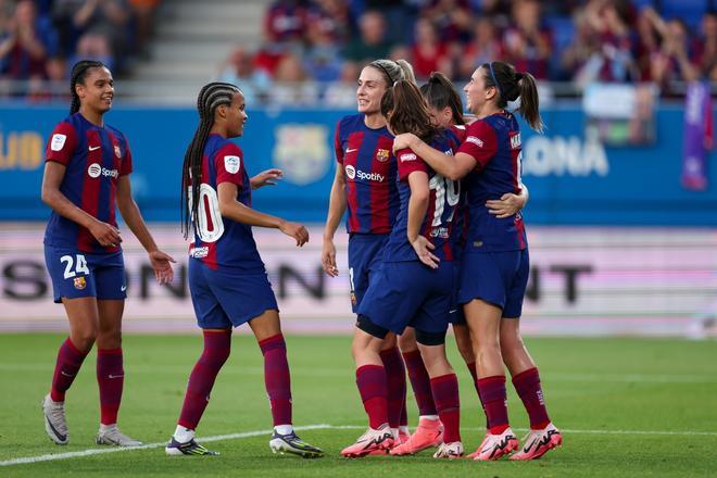 Liga F: FC Barcelona - Betis, el partido de despedida de Sandra Paños, Mariona Caldentey y Jonatan Giráldez, en imágenes