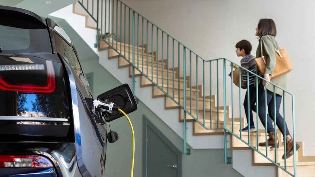 Adquirir un coche eléctrico sale a cuenta para conductores con un uso intensivo que pueden recargar en casa.