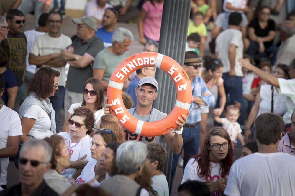 FUERTEVENTURA - MANIFESTACION POR UNA SANIDAD DIGNA EN FUERTEVENTURA - 23-09-16