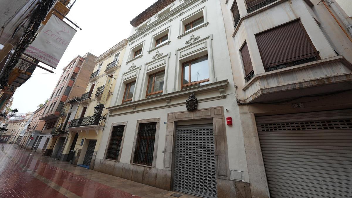 Fachada del nuevo centro de envejecimiento activo, en la calle Antonio Maura de Castelló.
