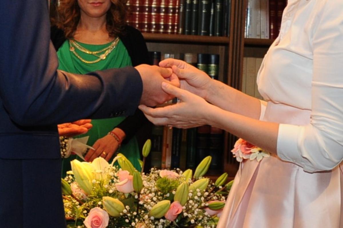 Una boda celebrada ante notario en Murcia.