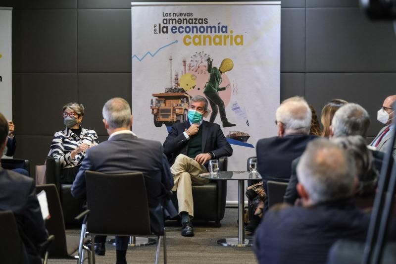 CC celebra un foro con empresarios