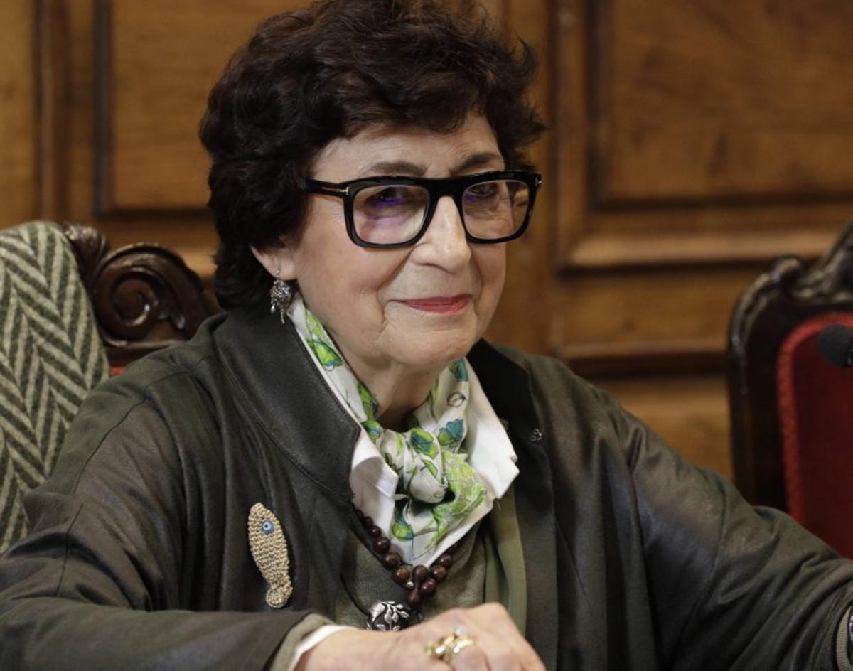 Olvido García Valdés, en el Antiguo Instituto