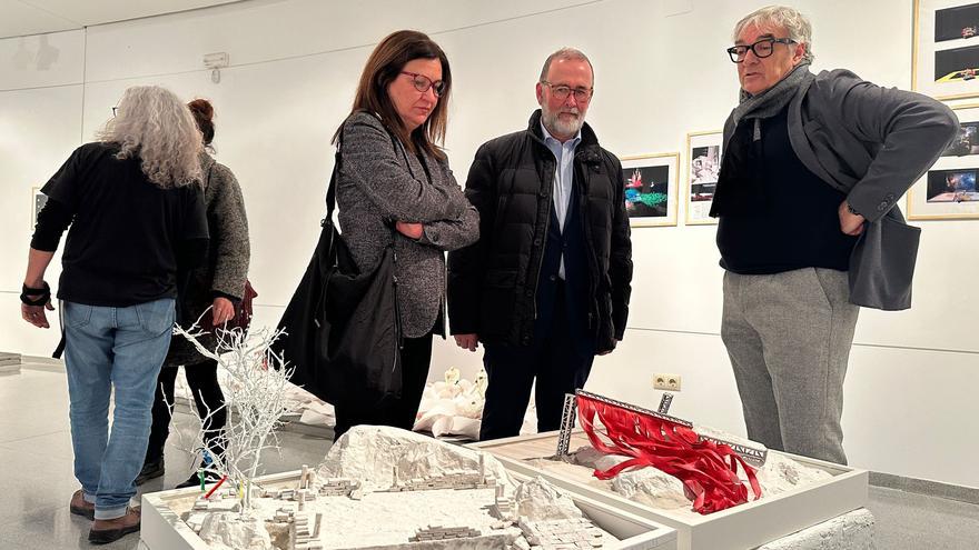 El escenógrafo Joan Sabas expone en El Campello sus propuestas teatrales