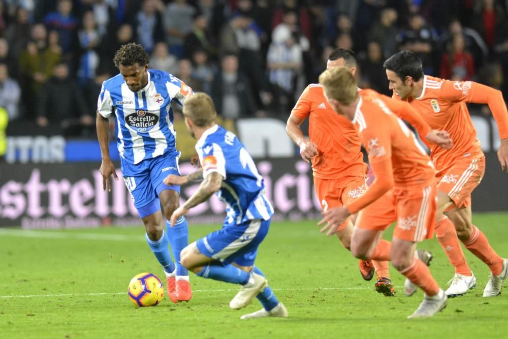 El Dépor golea 4-0 al Oviedo