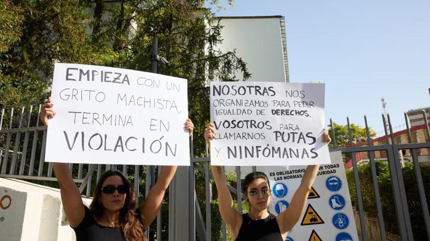 Indignación por los insultos machistas de alumnos de un colegio mayor de Madrid