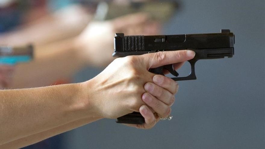 Aprueban en Florida que los maestros vayan armados a las escuelas