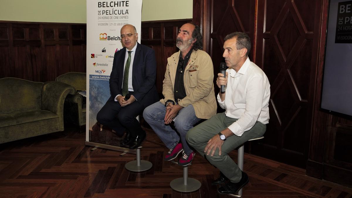 (De izda. a dcha.) José Antonio Artigas, José Ramón Mañeru y Carmelo Pérez, esta mañana, en la presentación del certamen.
