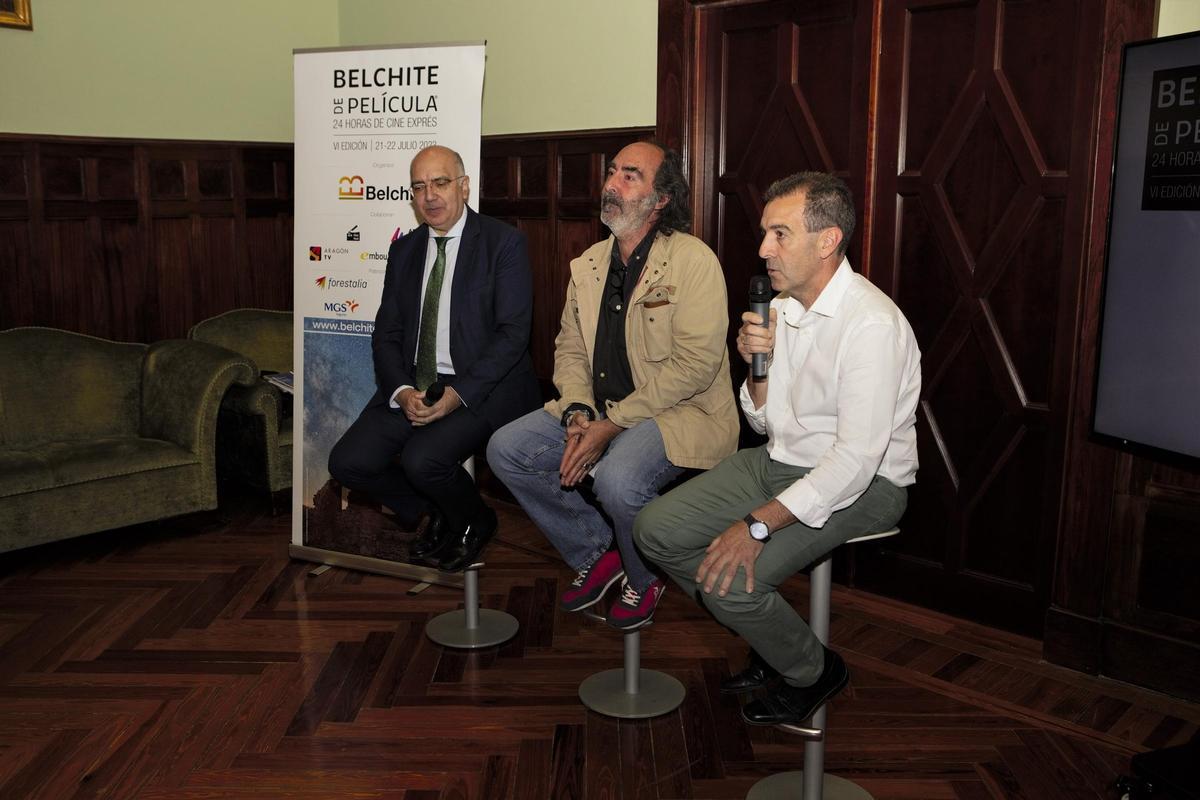 (De izda. a dcha.) José Antonio Artigas, José Ramón Mañeru y Carmelo Pérez, esta mañana, en la presentación del certamen.