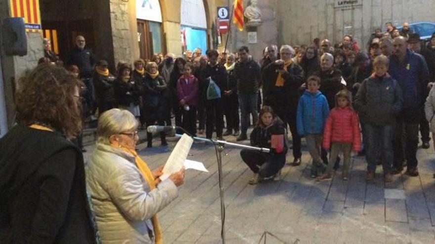 Concentració a la plaça de Sant Pere de Berga