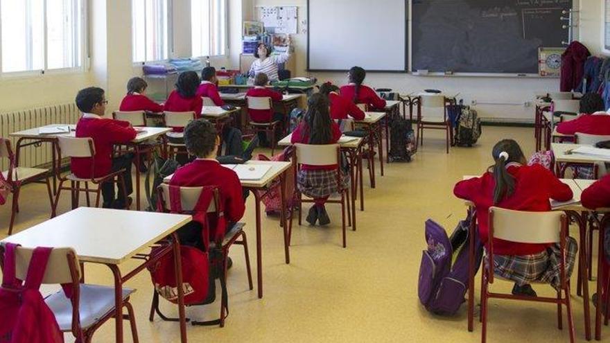 Admiten la denuncia de una directora de un colegio de Madrid por presunto acoso de un grupo de padres