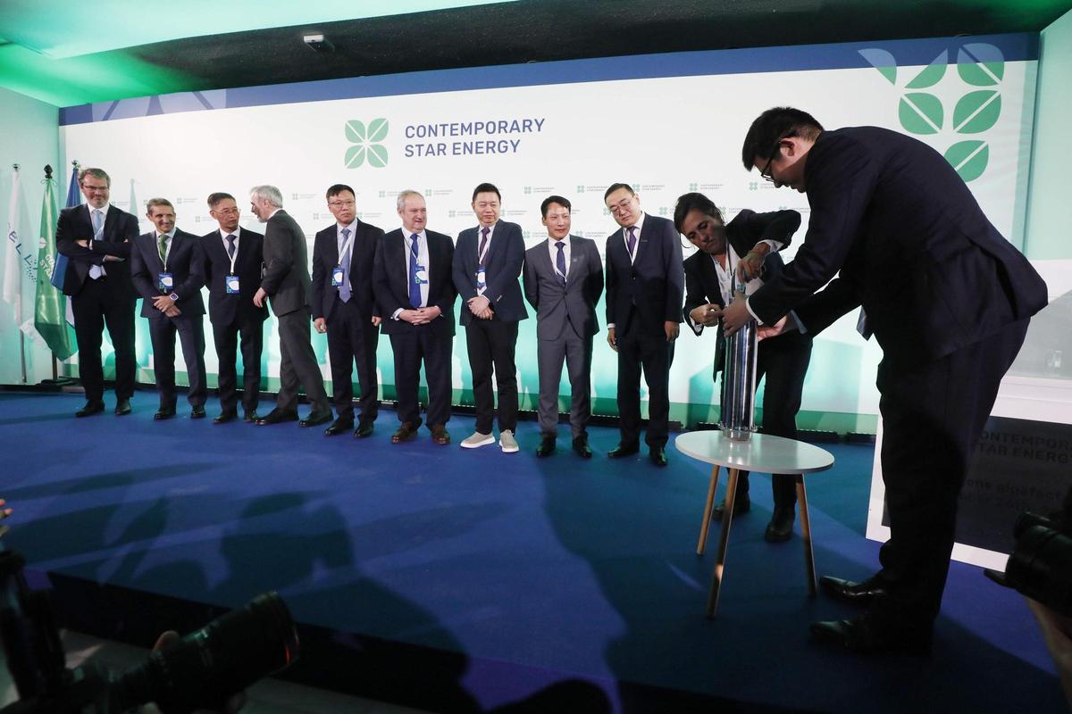 Colocación de la primera piedra de la gigofactoría de baterías de Stellantis en Figueruelas.