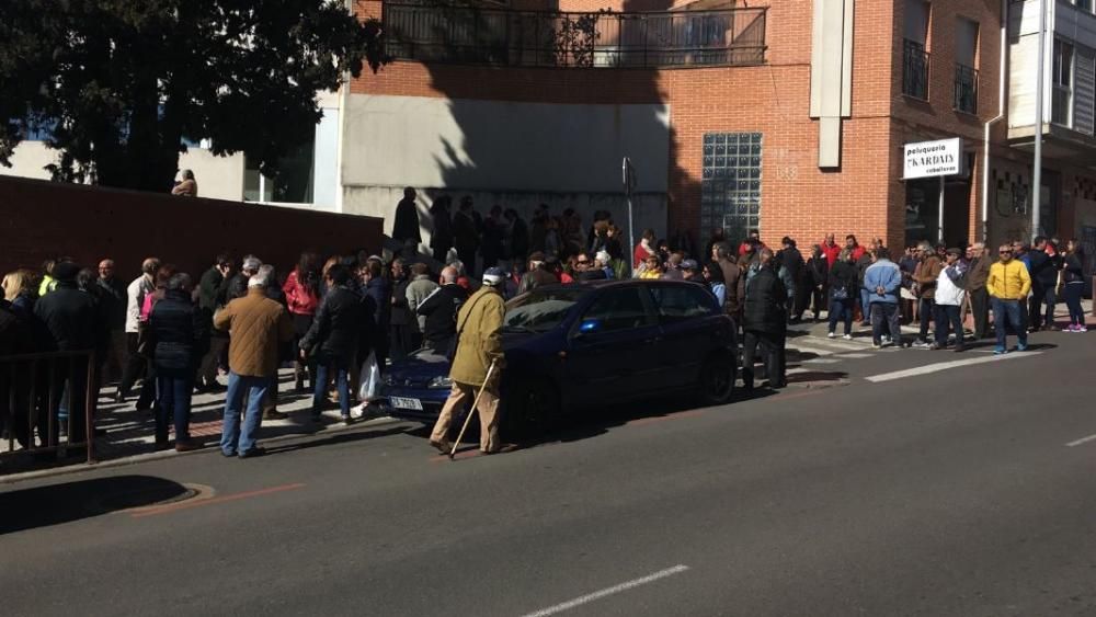 Cuarto día de concentración ante el Hospital.