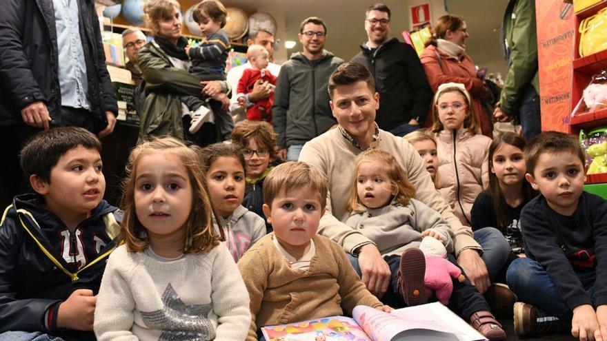 Presentación del libro “Desde la ventana” de Juan Ricardo Baquero | GUSTAVO SANTOS