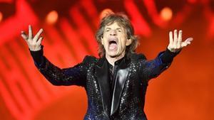 Mick Jagger se recupera de su operación al corazón.