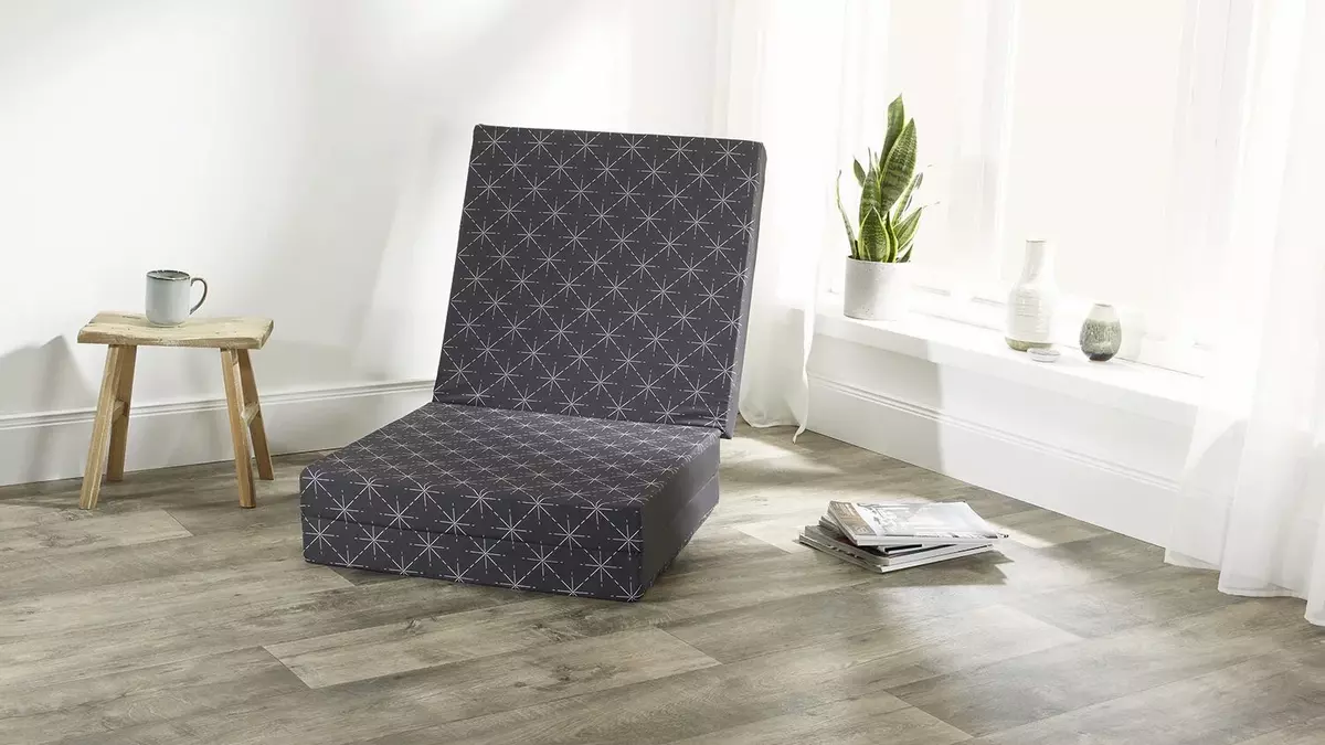 Ofertas: Lidl vende este colchón que se hace sillón con el que le está  haciendo competencia a Ikea