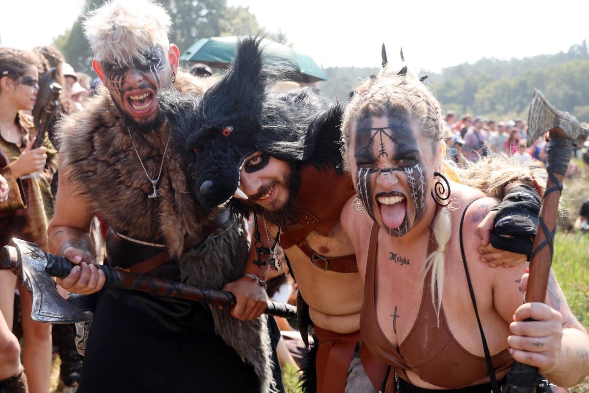 La fiesta vivida hoy en las Torres de Oeste (Catoira) con motivo del día grande de la Romería Vikinga 2025. La fiesta vivida hoy en las Torres de Oeste (Catoira) con motivo del día grande de la Romería Vikinga 2025.