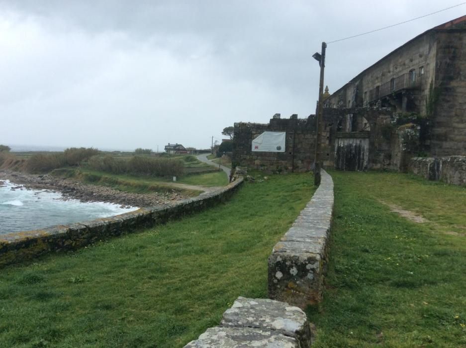 Conoce los secretos del monasterio de Oia. // M. Clavero