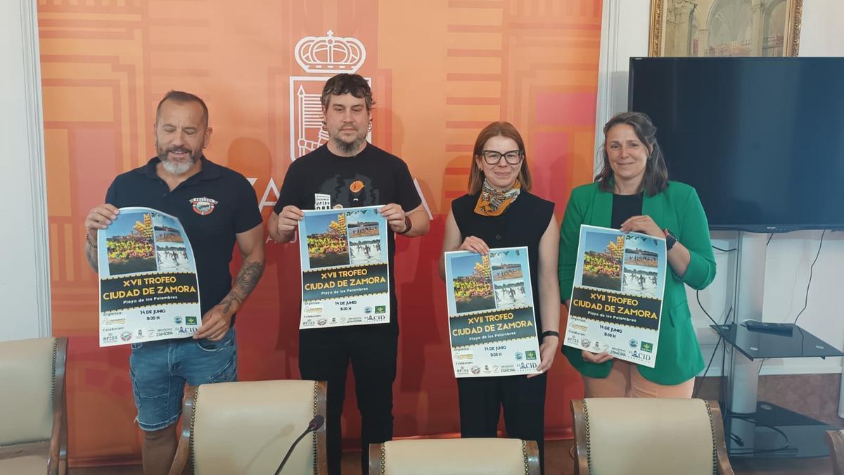 Presentación del Trofeo Ciudad de Zamora de salvamento y socorrismo celebrada en el ayuntamiento.