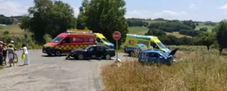Dos heridos tras una colisión en la parroquia de Méixome